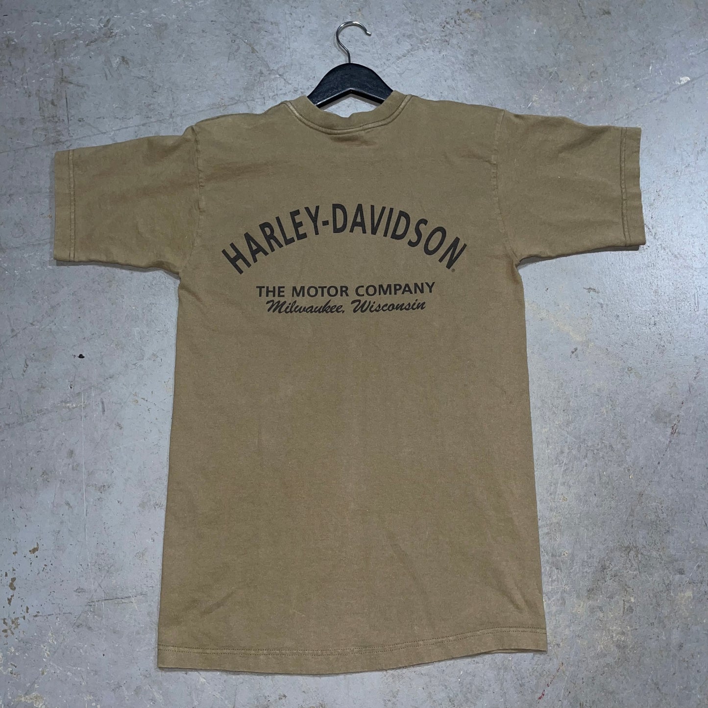 Vintage Milwaukee, Wisconsin Harley Davidson T-Shirt. Size Medium