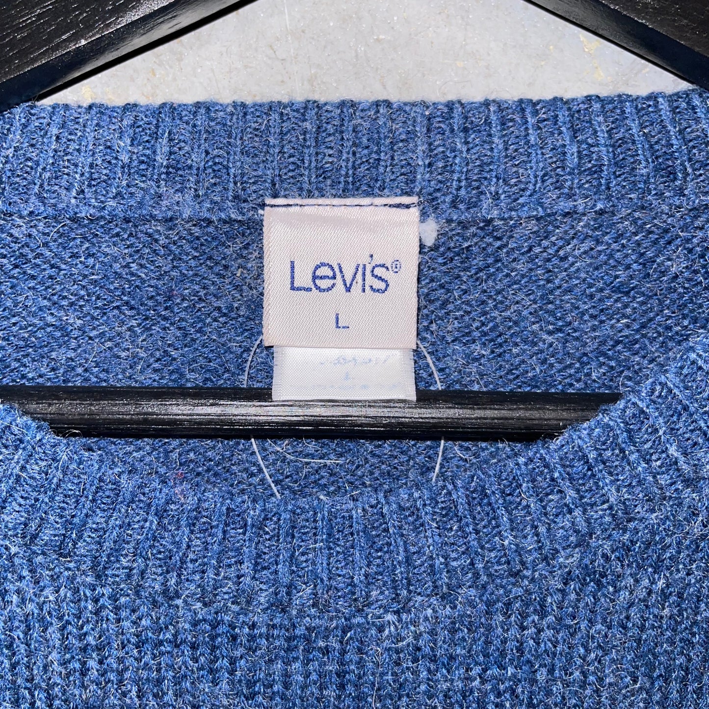 Vintage 80/ Early 90’s Levi’s Sweater. L