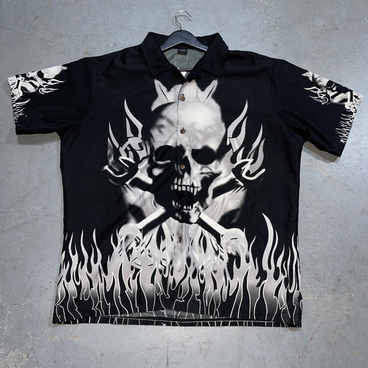 Y2K Skull Flame’s button up Polyester Shirt. Size 2XL