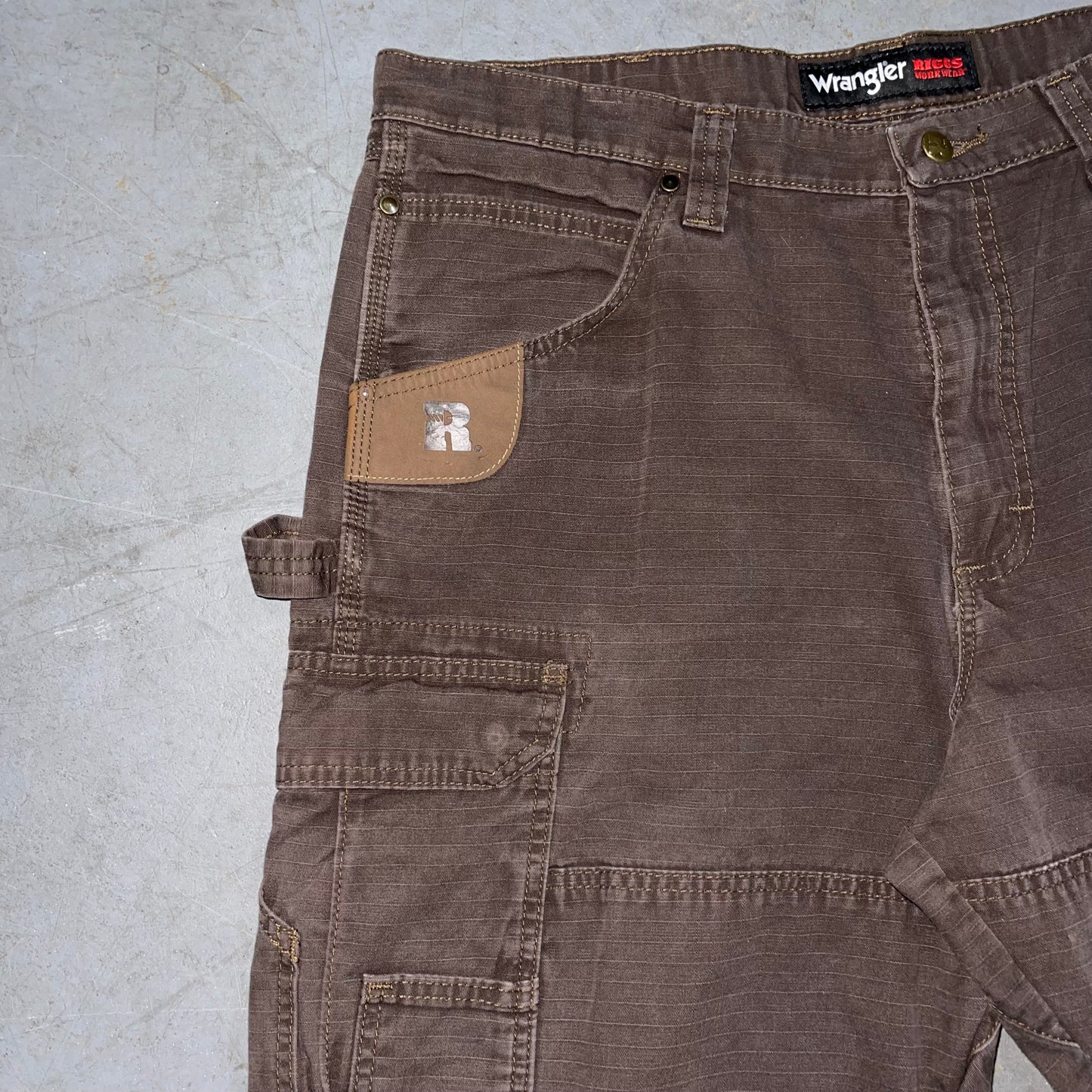 Wrangler Riggs Workwear Cargo Pants. Size 38x30