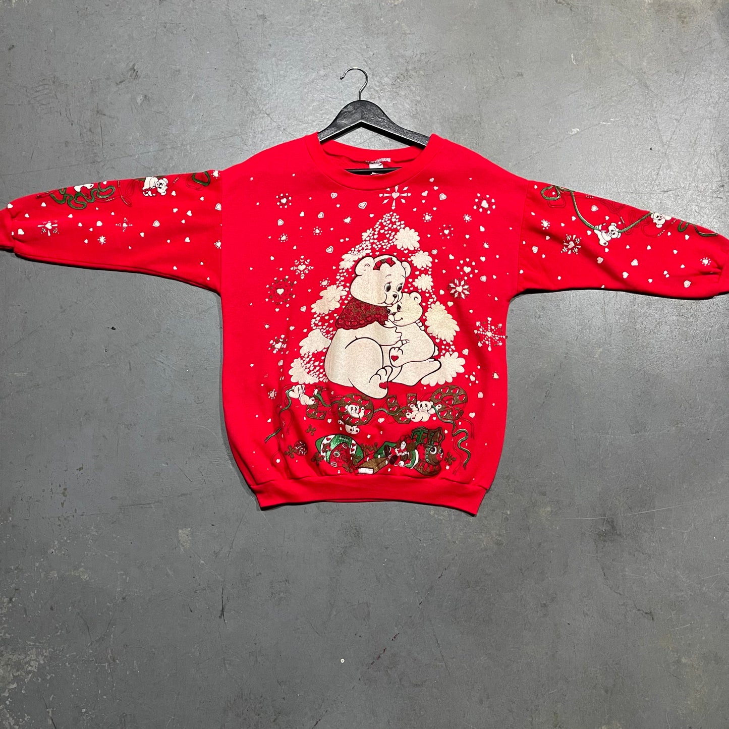 Vintage 80’s AOP Cute Christmas Crewneck. Size Small