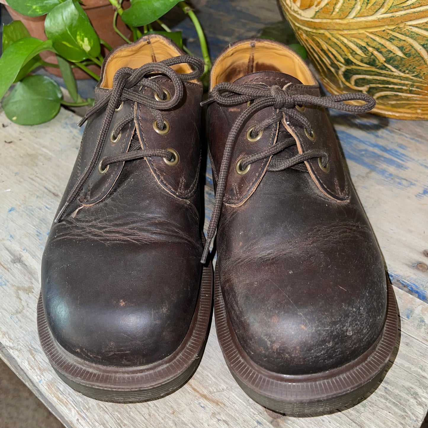 Vintage Dr.Martens Made in England Low cut oxford style boot. Sz 3