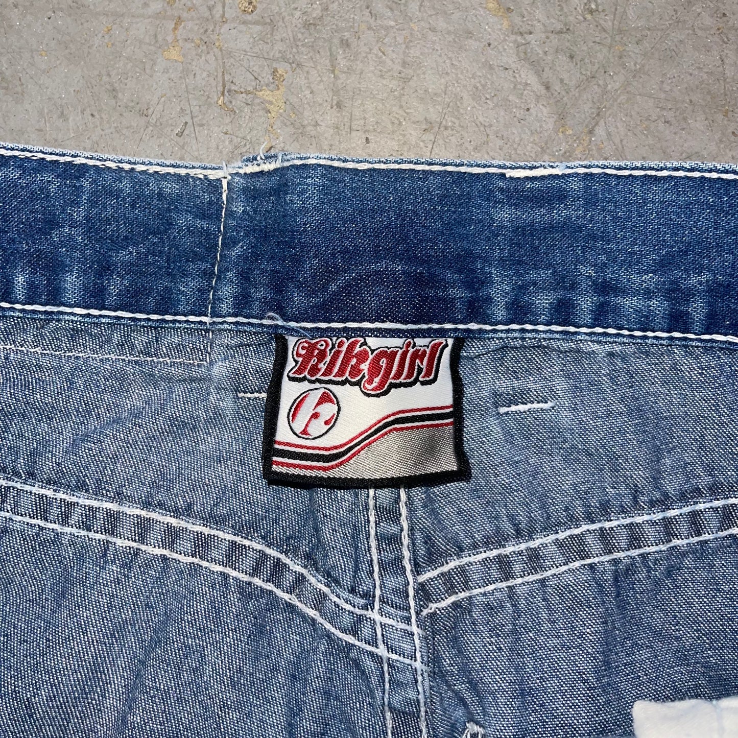 Rare Vintage Kikgirl JNCO Style Jeans. Size 7 (28x39)