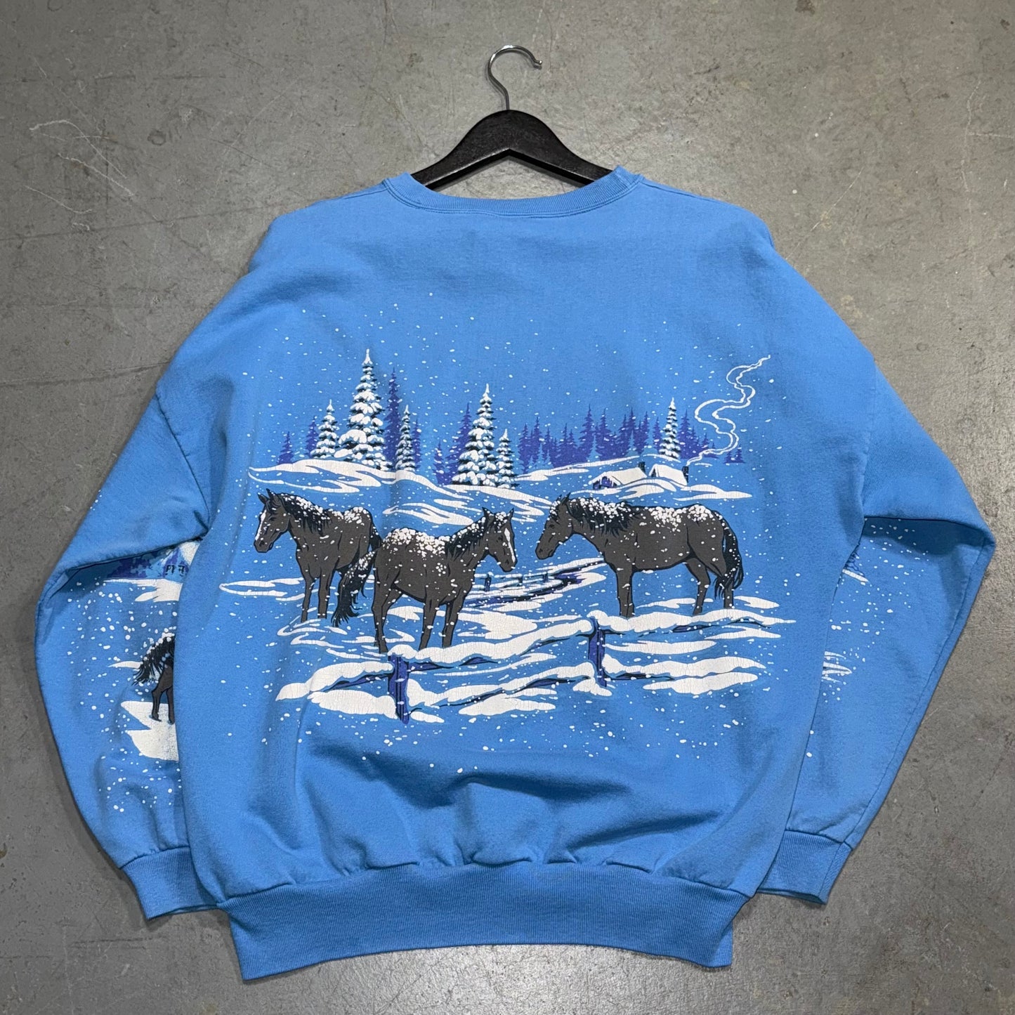 Vintage 90’s AOP Wyoming Winter Crewneck. Size L