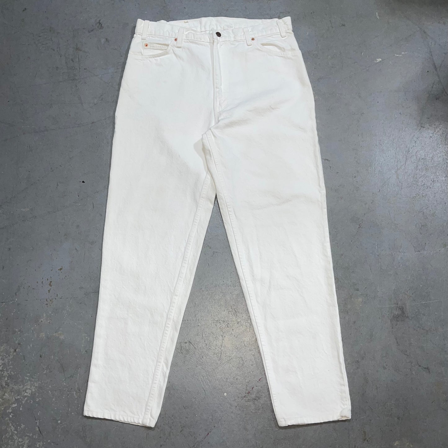 Vintage 90’s Levi’s 550 Orange Tab Jeans. Size 38 x 32