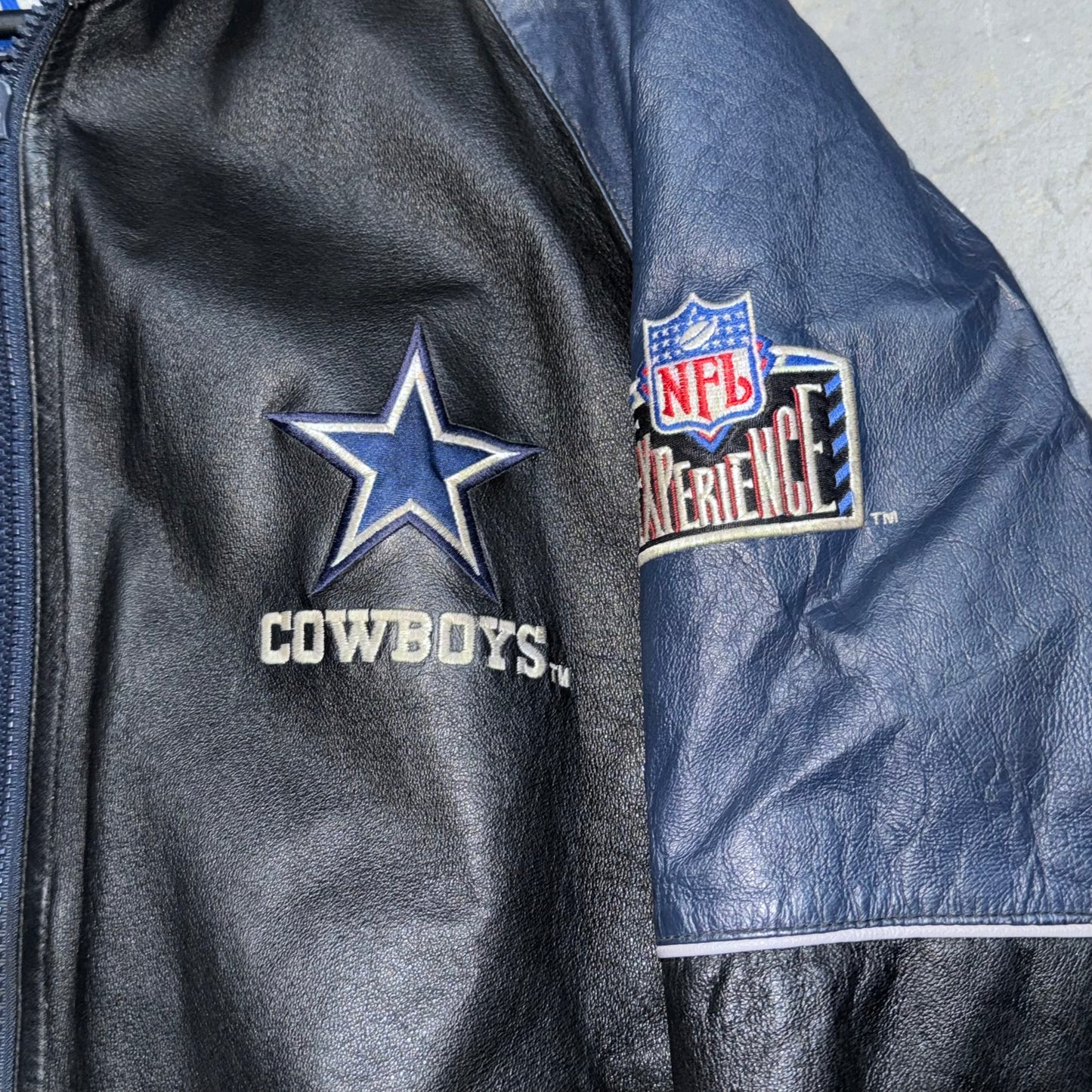 Vintage NFL Experience Pro Player Dallas Cowboys Genuine Leather Coat. Size M