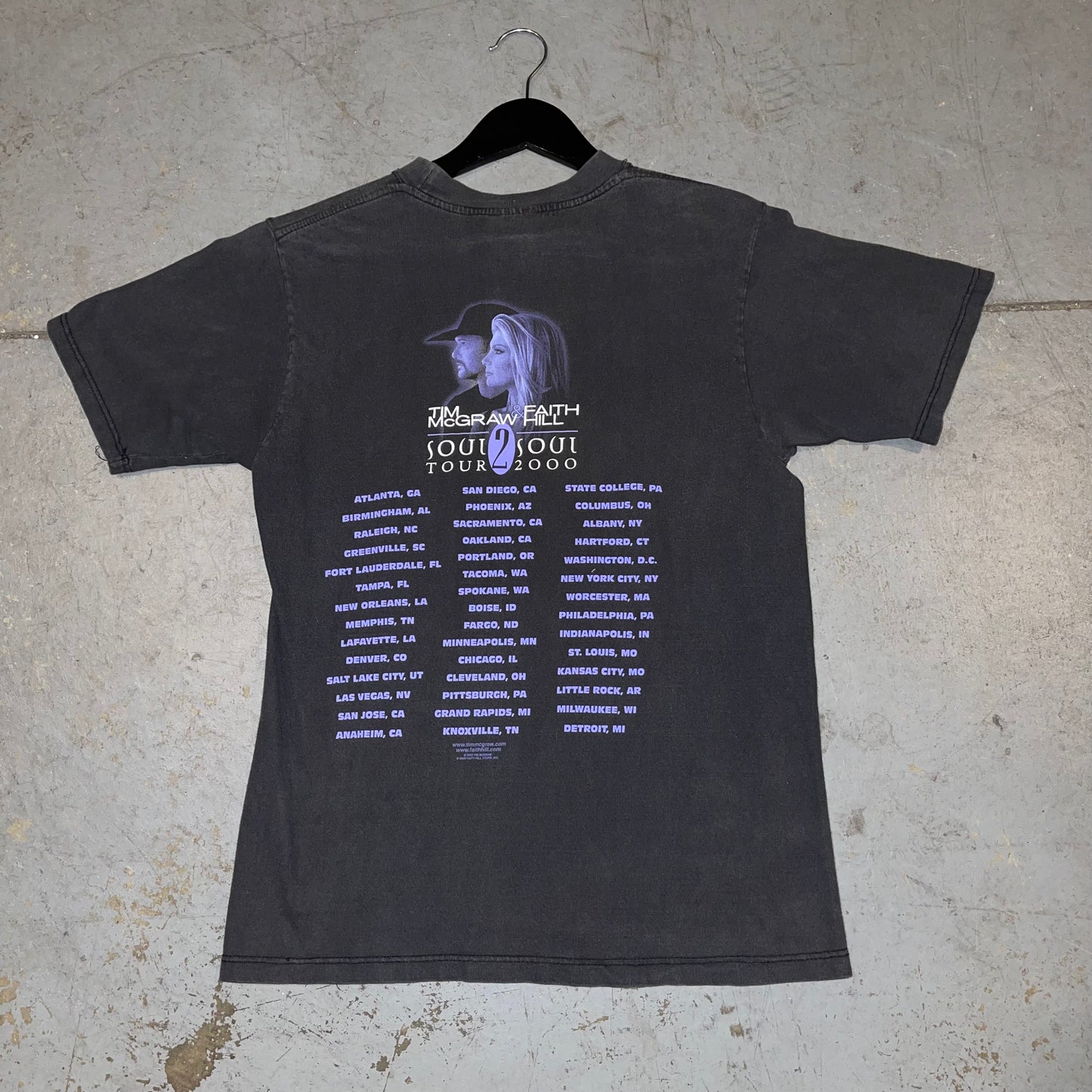 Vintage y2k Tim McGraw & Faith Hill Soul 2 Soul T-shirt. Sz M
