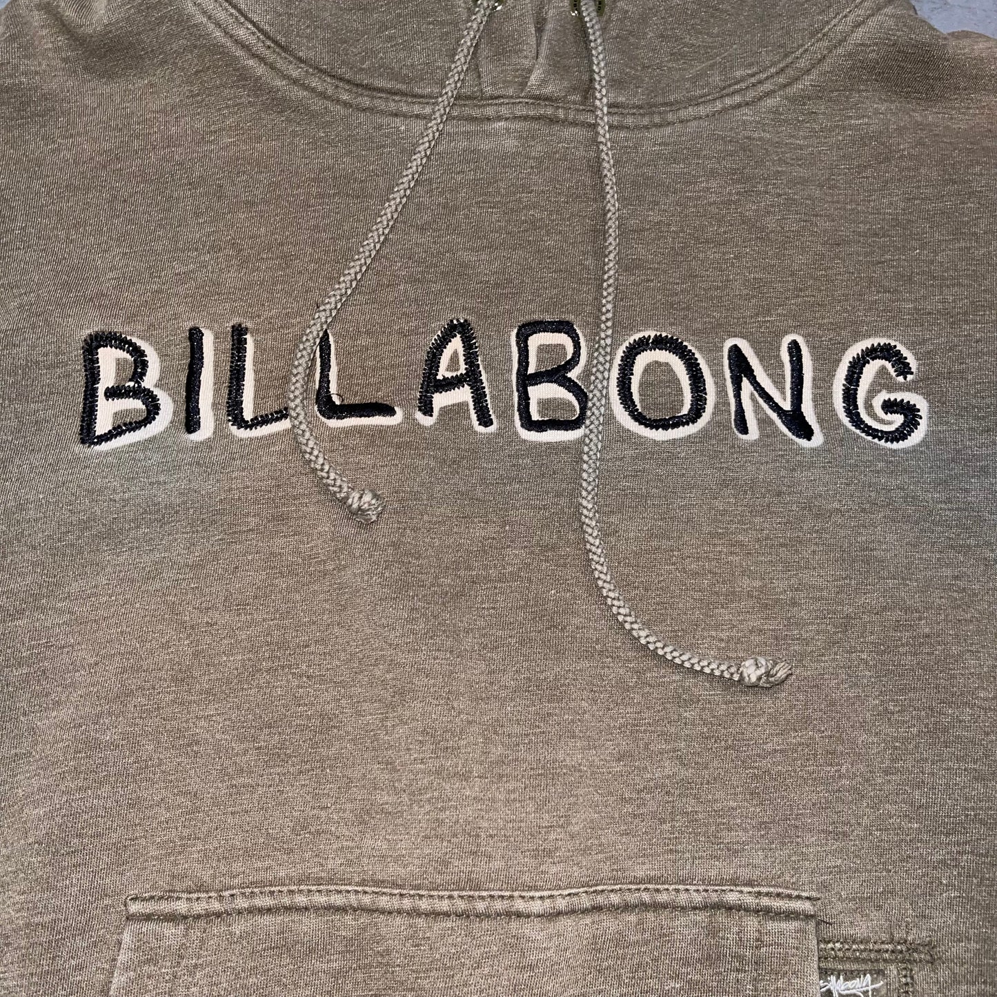 Vintage Billabong Y2K Hoodie. Size Large