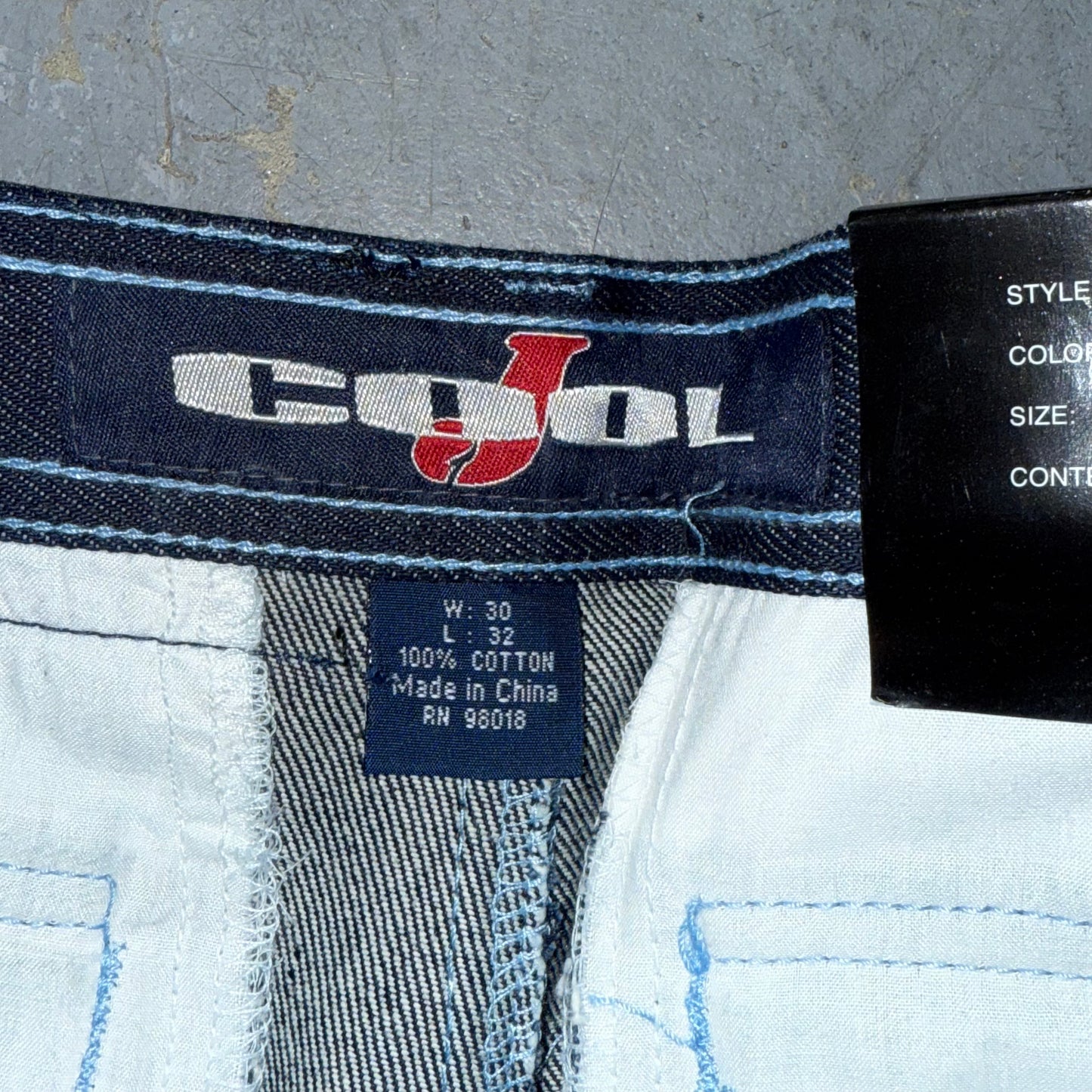 Vintage Y2K Cool J Baggy Embroidered Logo Denim Jeans. Size 30x32