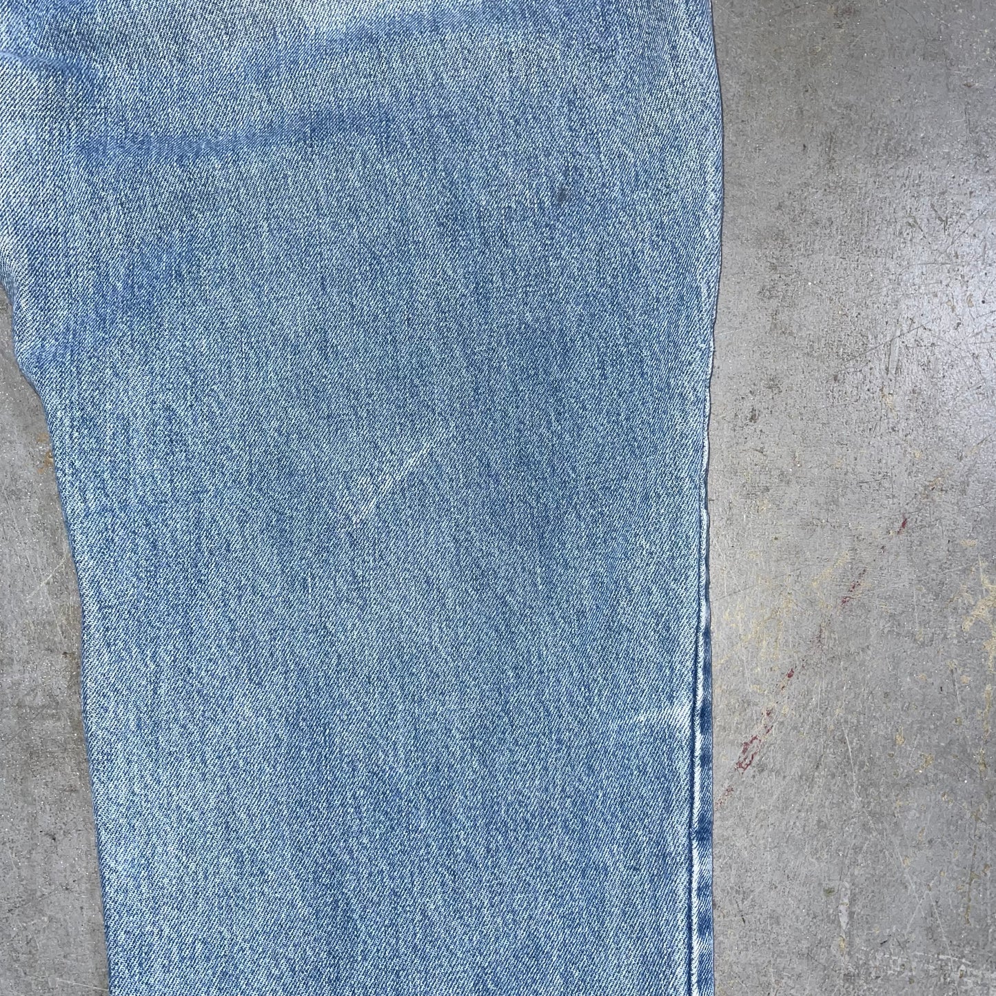 Vintage Y2K Levi’s 550 Relaxed Fit Tapered Leg Jeans. Size 16 Mis L