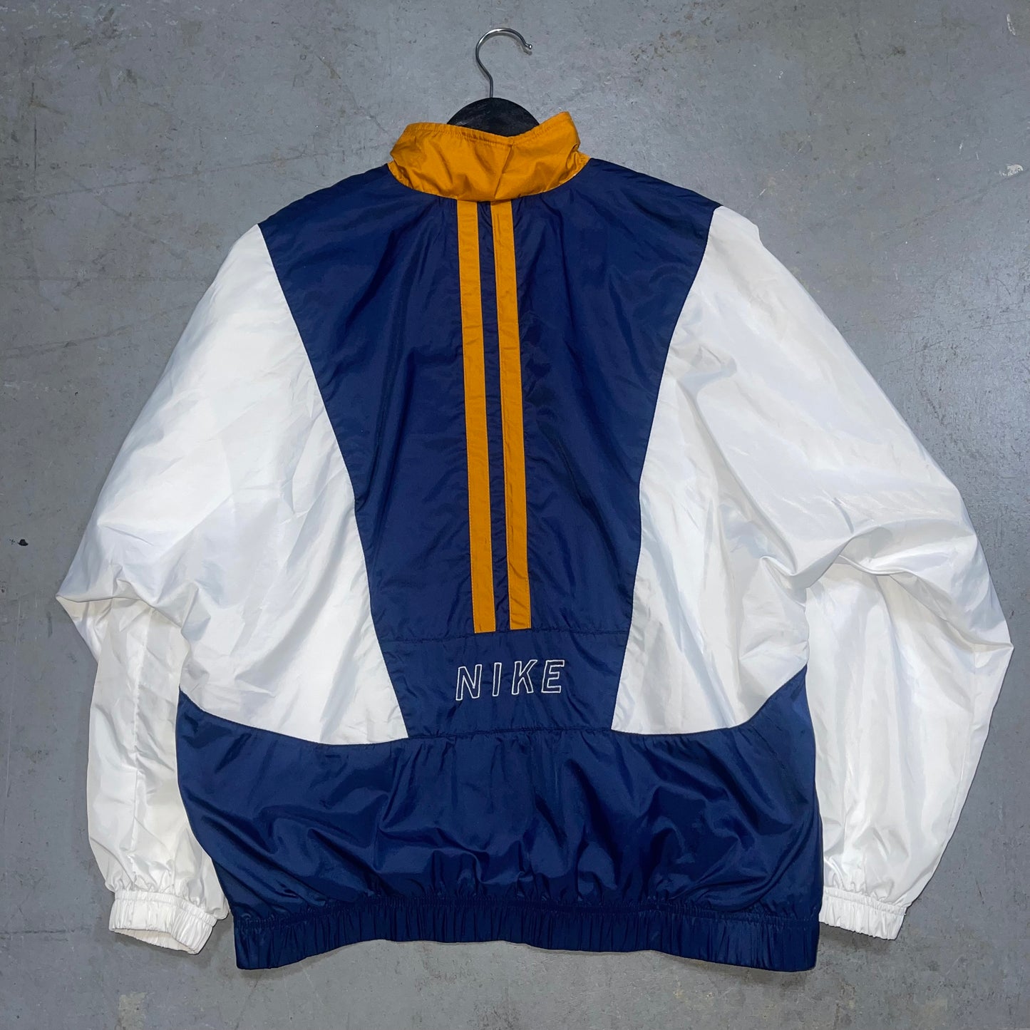 Vintage 90’s Nike Windbreaker. Size Medium