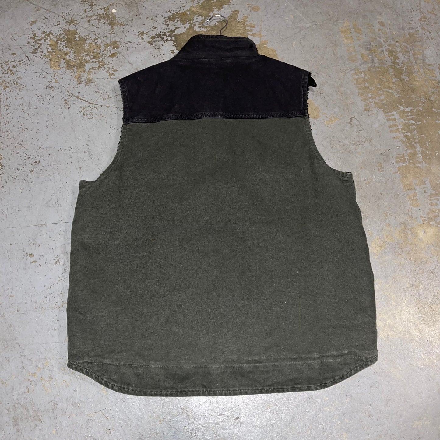 Carhartt V33 355 Sherpa Lined Vest. Size Large Tall