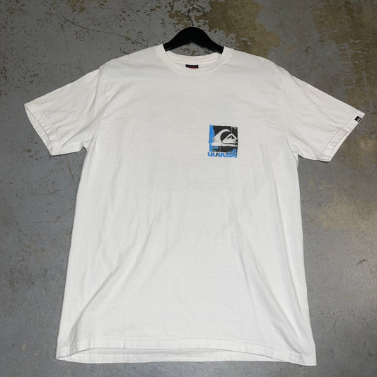 Quiksilver T-Shirt. Size Large