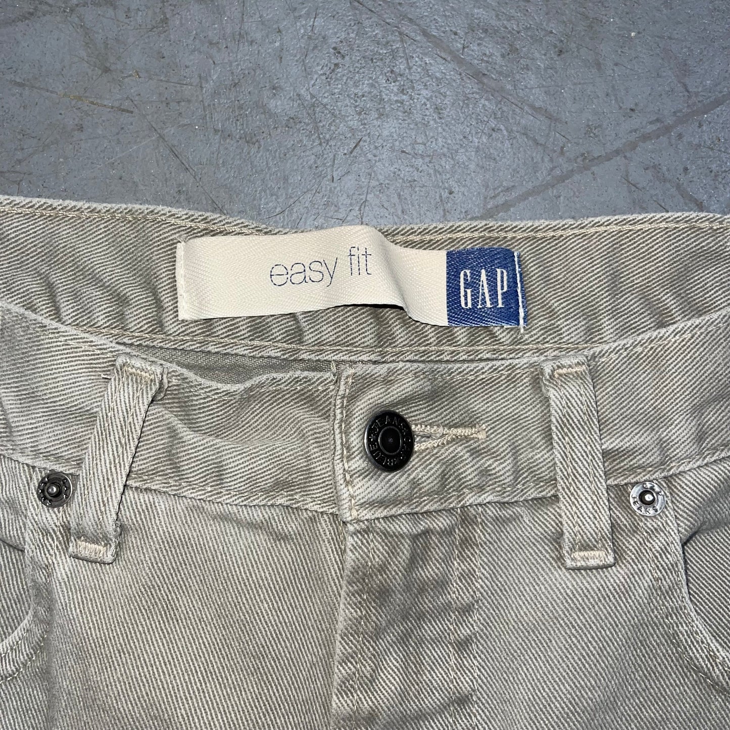 Vintage 90’s Gap Easy Fit Jorts. Sz 38