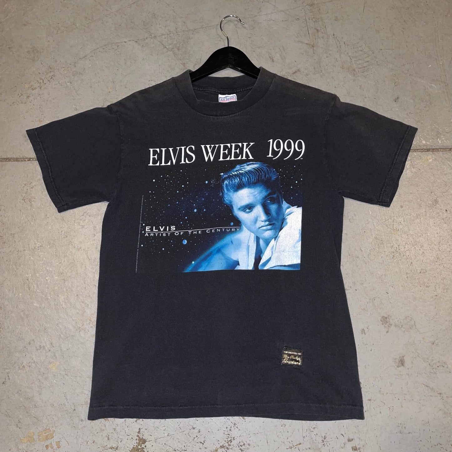 Vintage 1999 Elvis Week T-shirt. Sz M